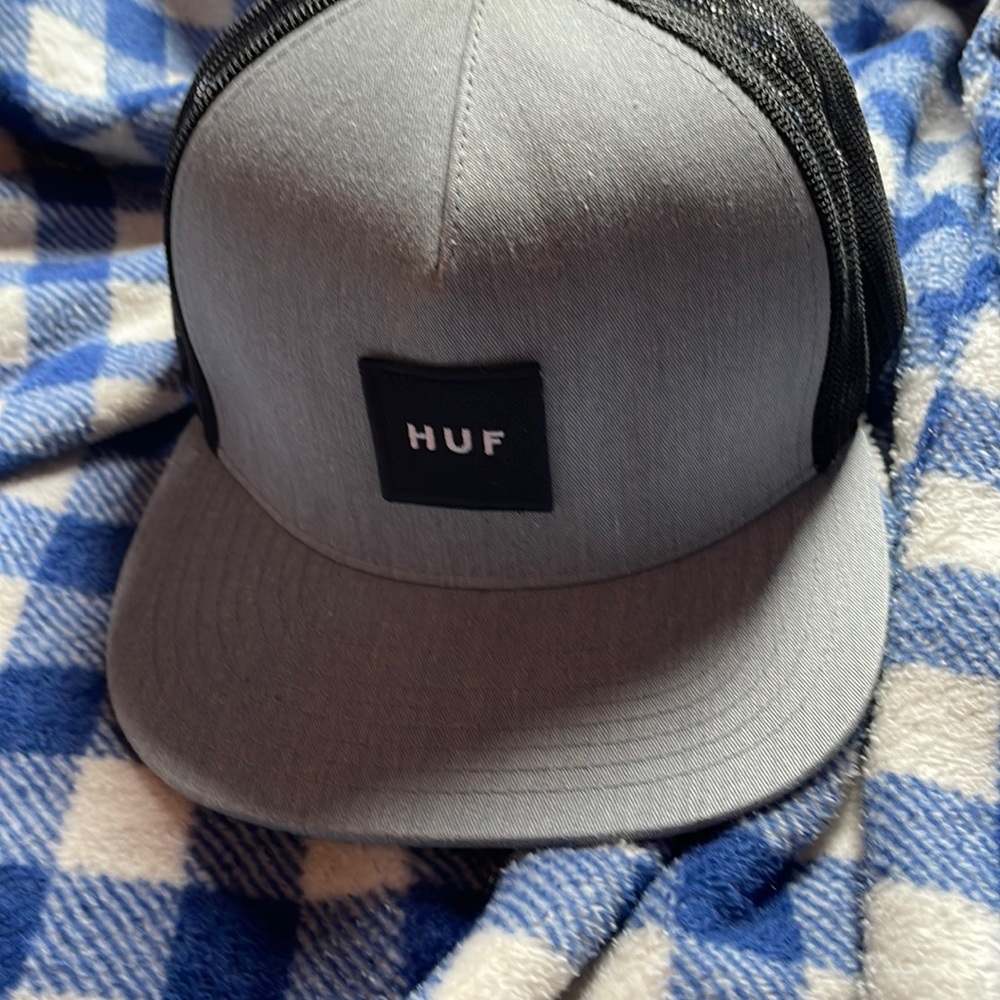 Snapback hat , HUF brand , never been worn